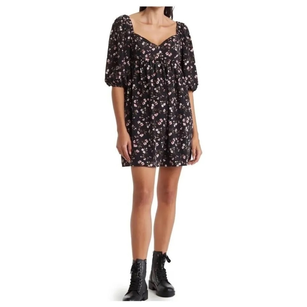 WAYF Floral Baby doll dress with pockets